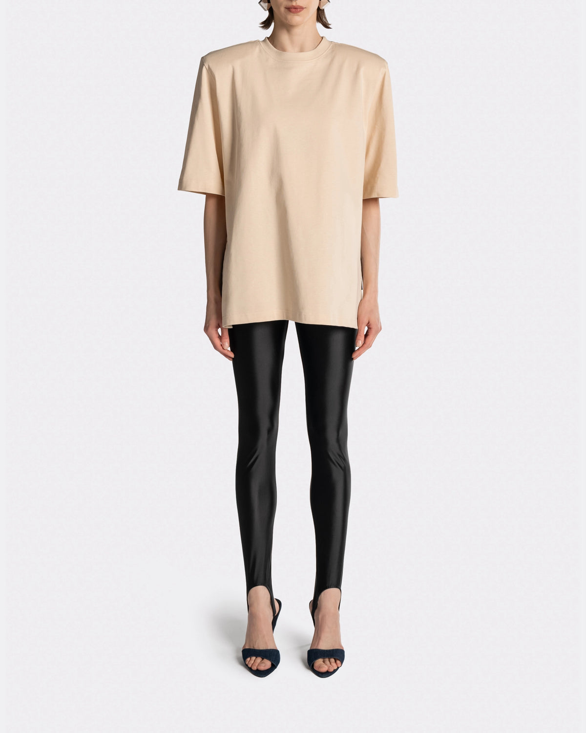 BASIC T-SHIRT