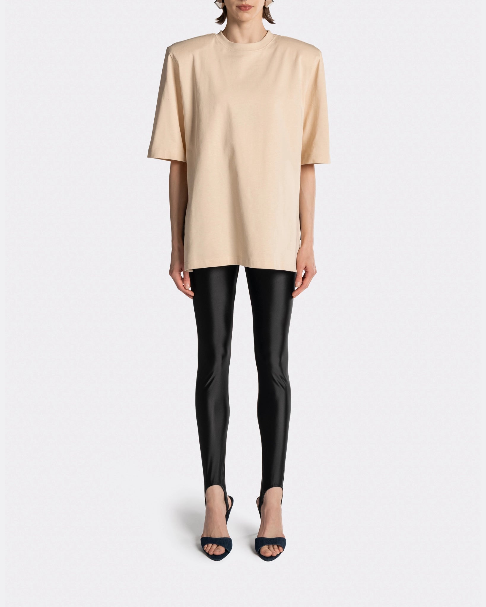 BASIC T-SHIRT
