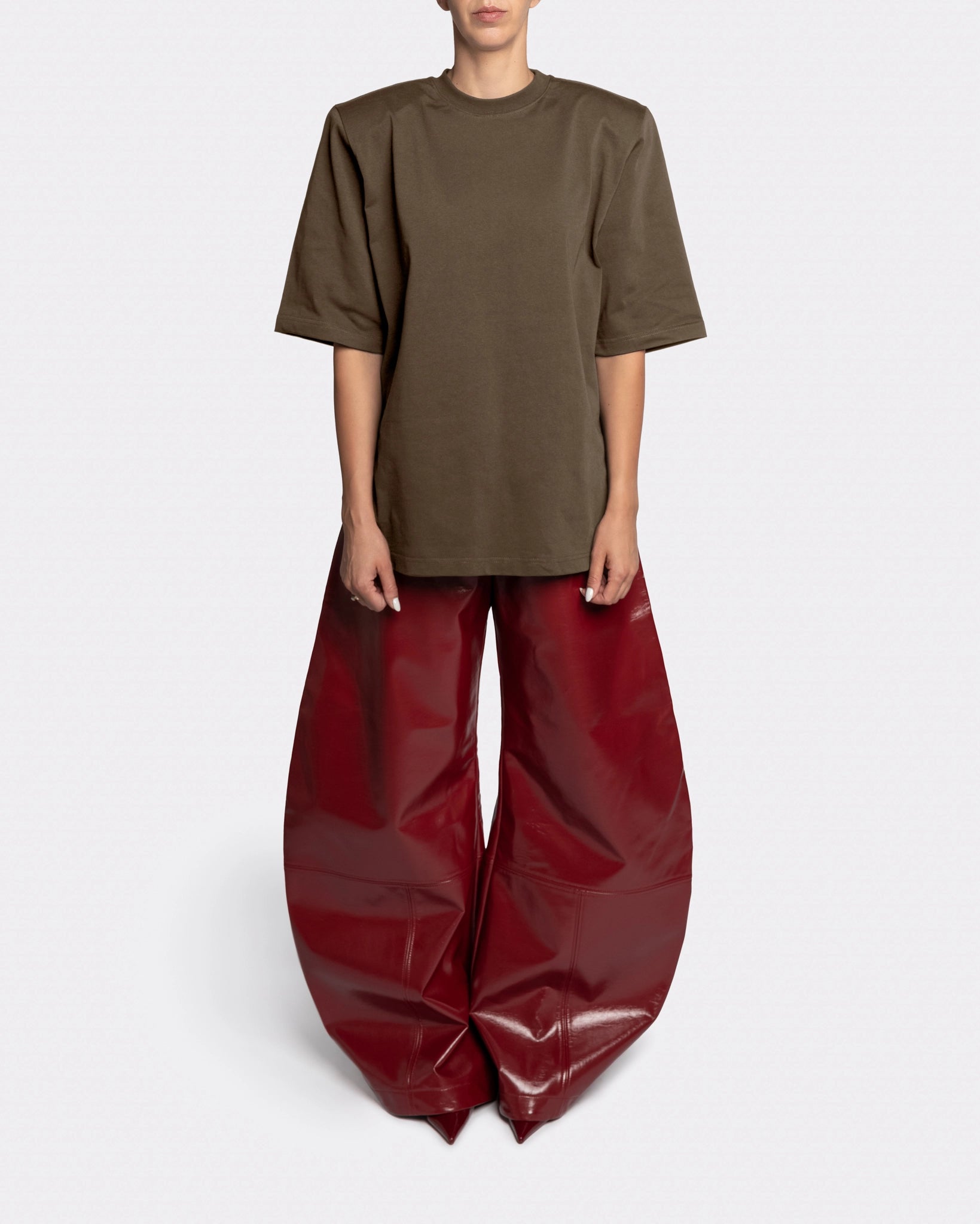 BASIC T-SHIRT