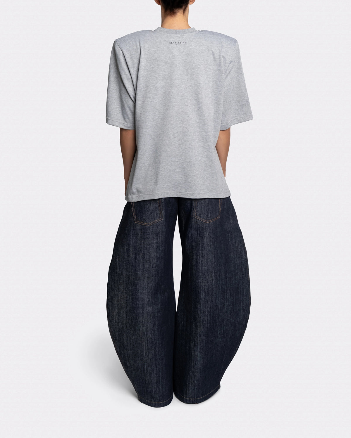 BASIC T-SHIRT