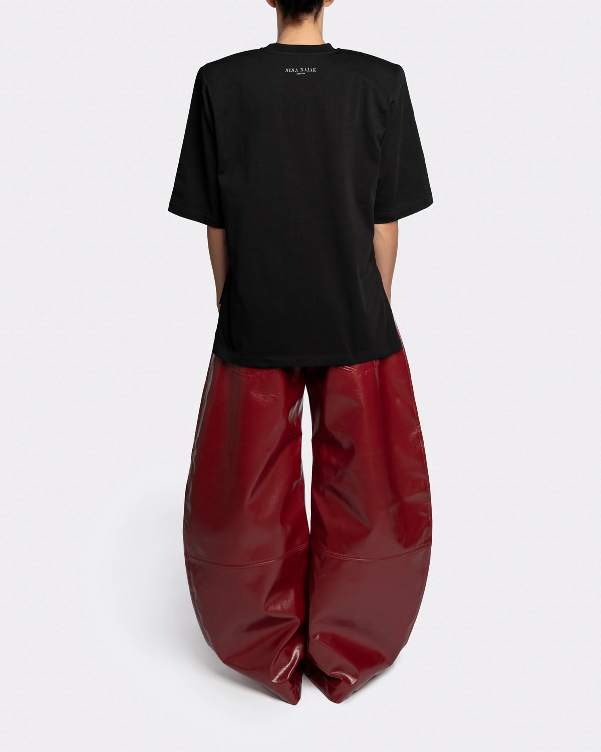 BASIC T-SHIRT