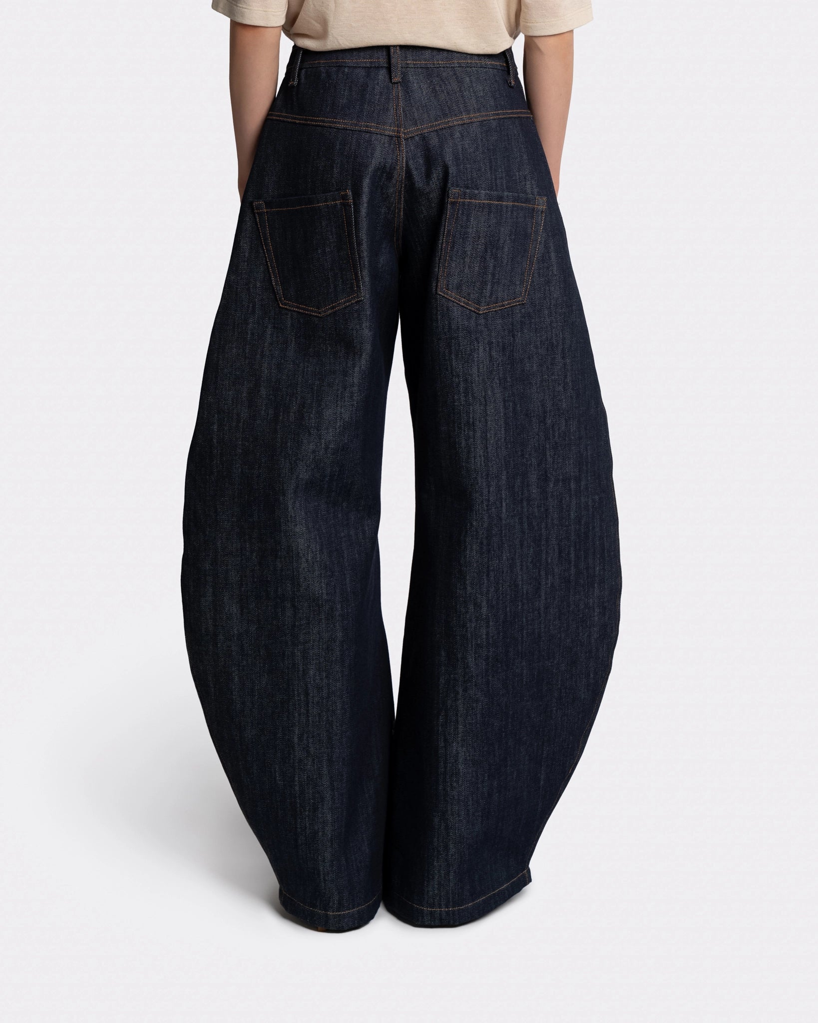 ROUND LEG / WIDE DENIM