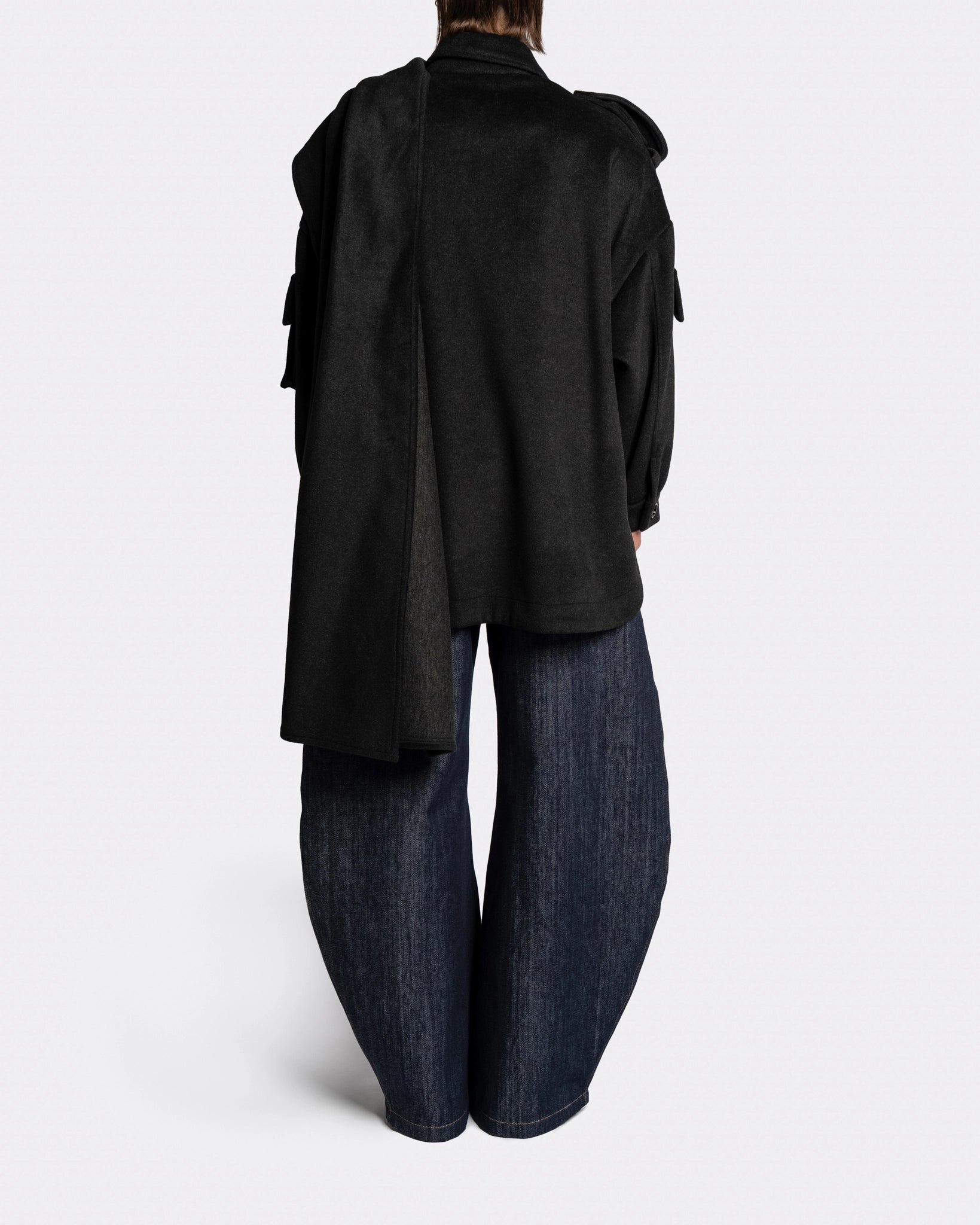 UNISEX SHORT COAT