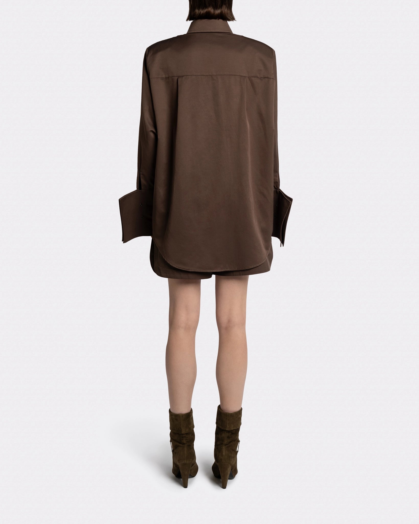 CHOCHOLATE SHORTS