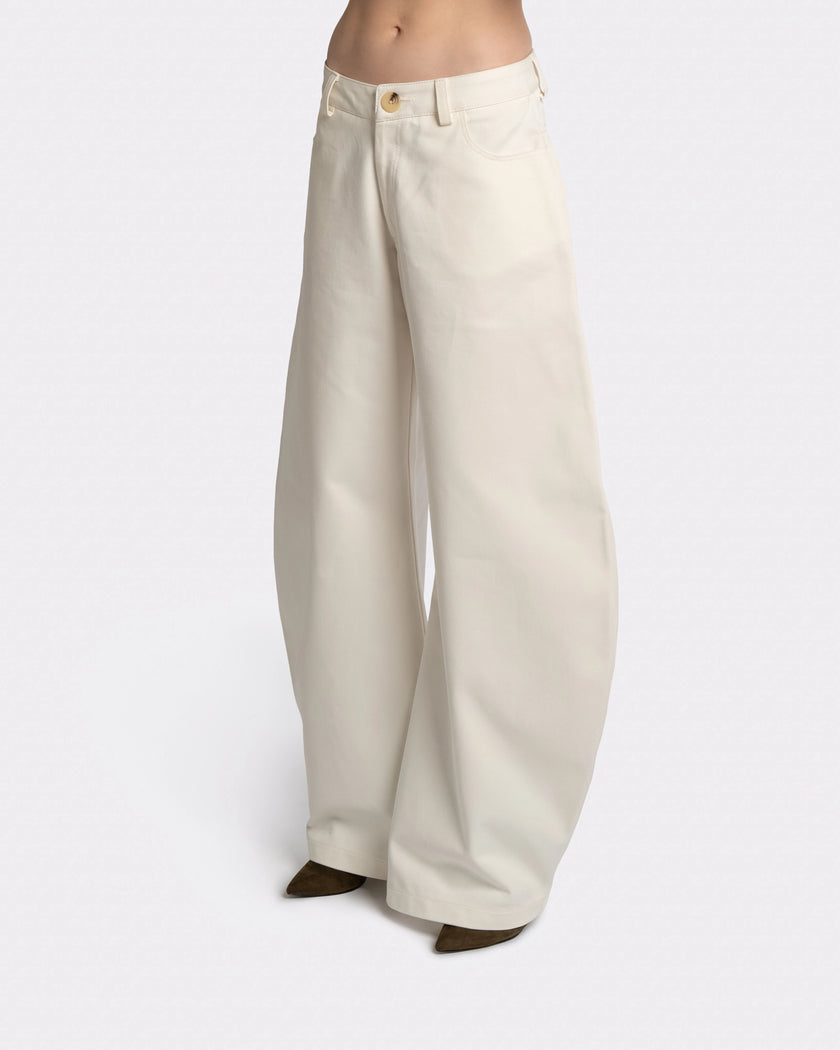 ROUND LEG / WIDE WHITE