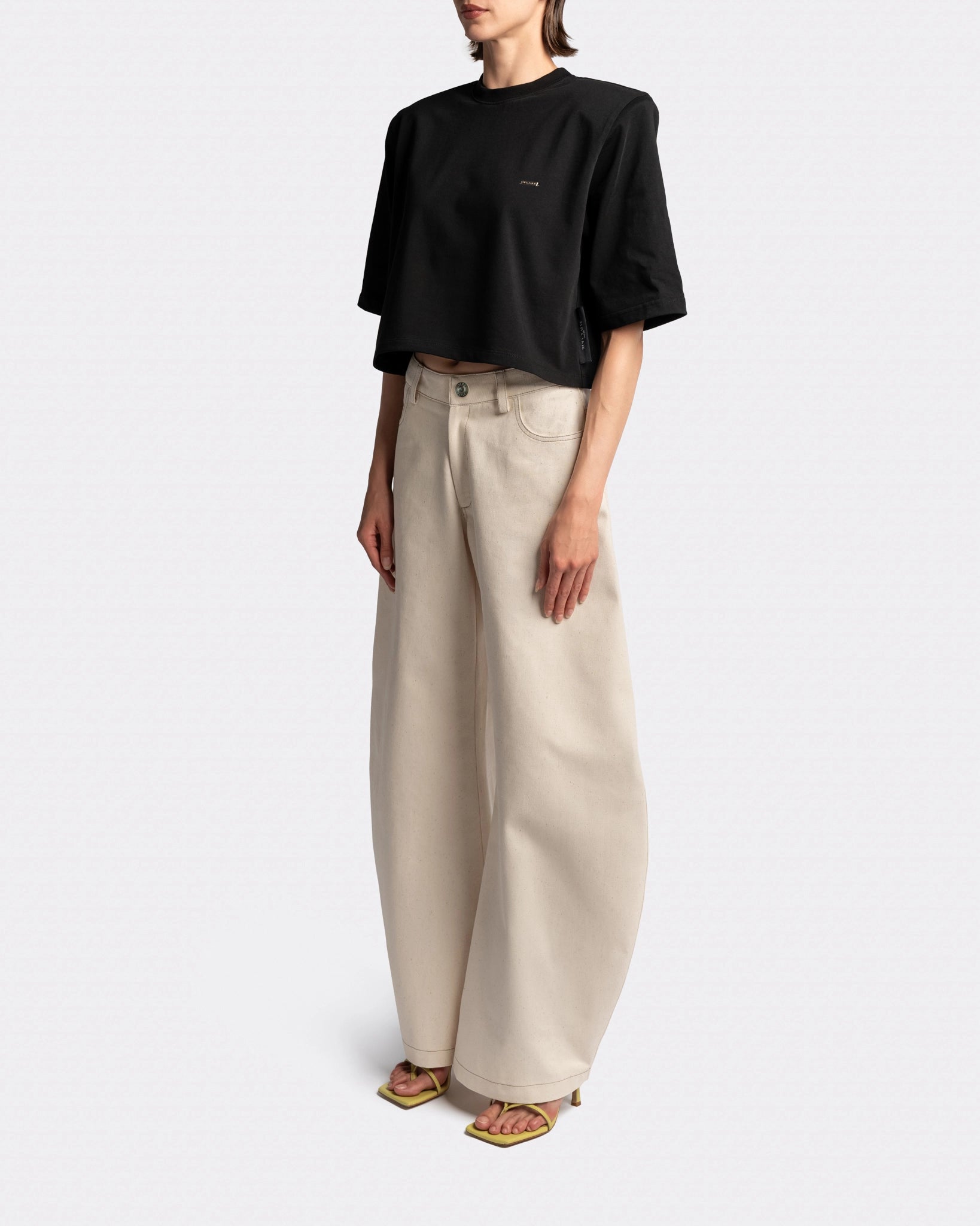 CROPPED T-SHIRT