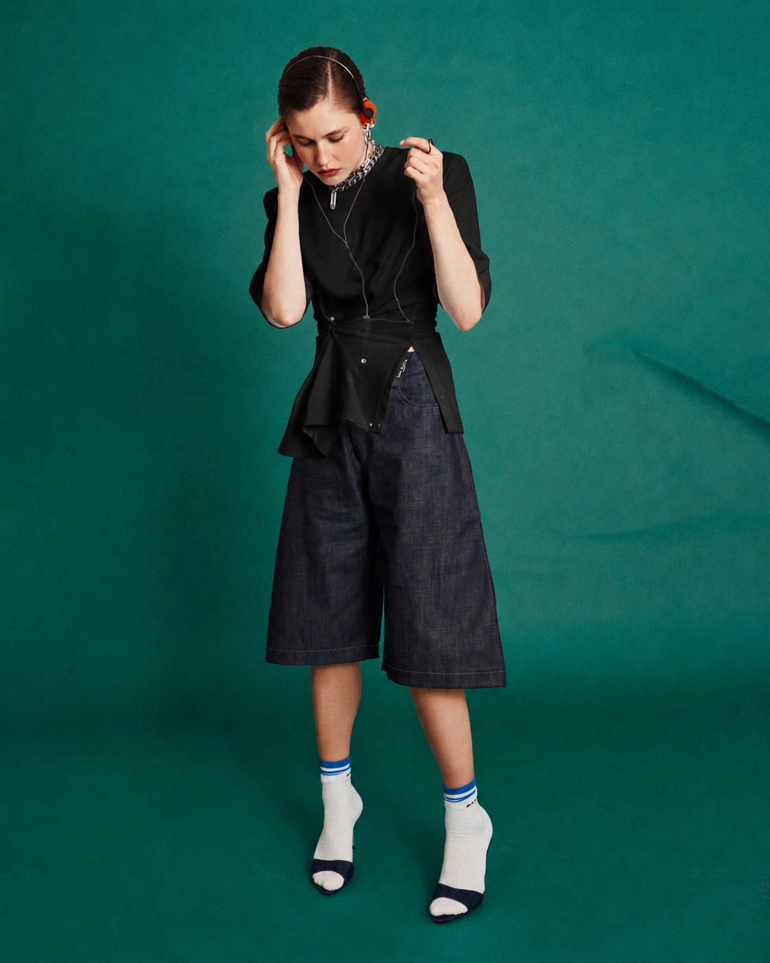 BUTTON-UP T-SHIRT