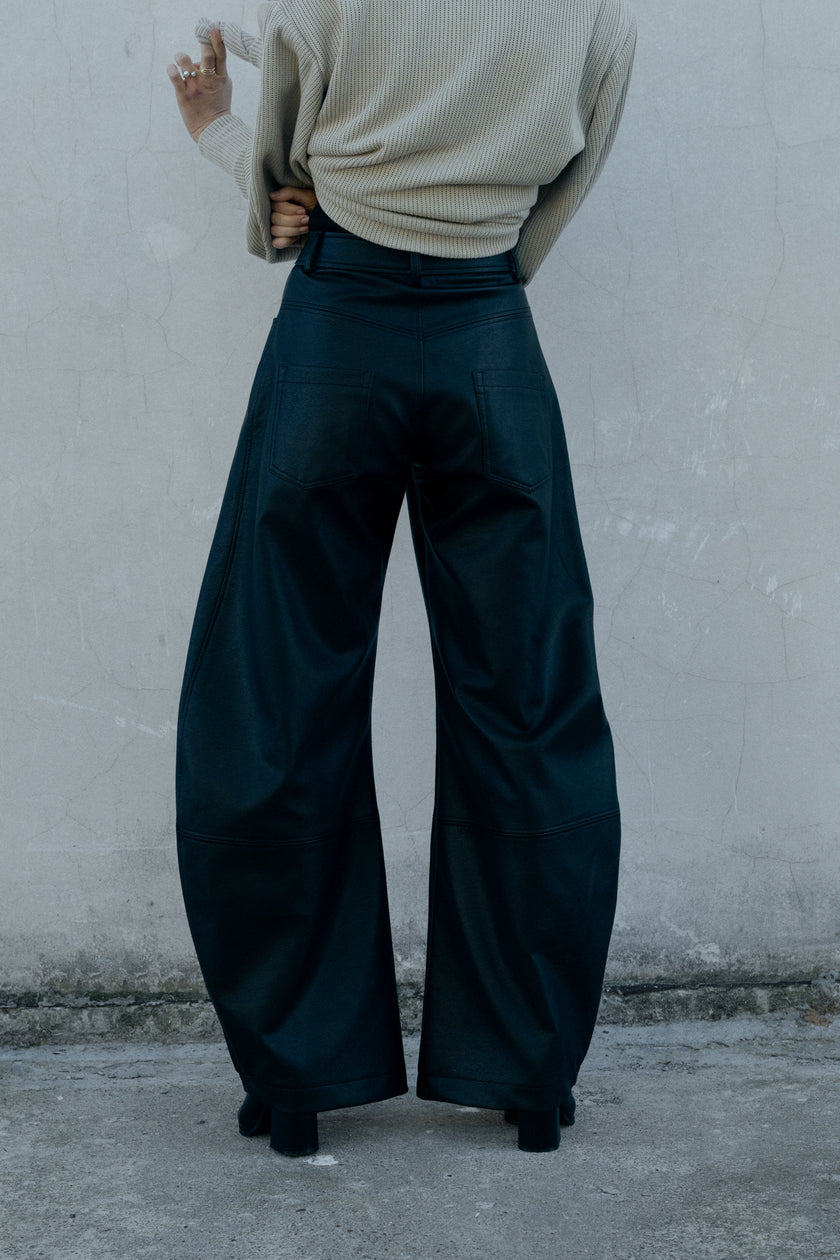 PU BLACK LEATHER PANTS