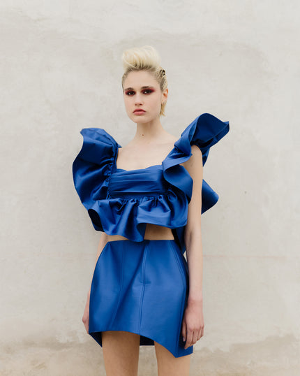 Statement two-piece blue set with a ruffle