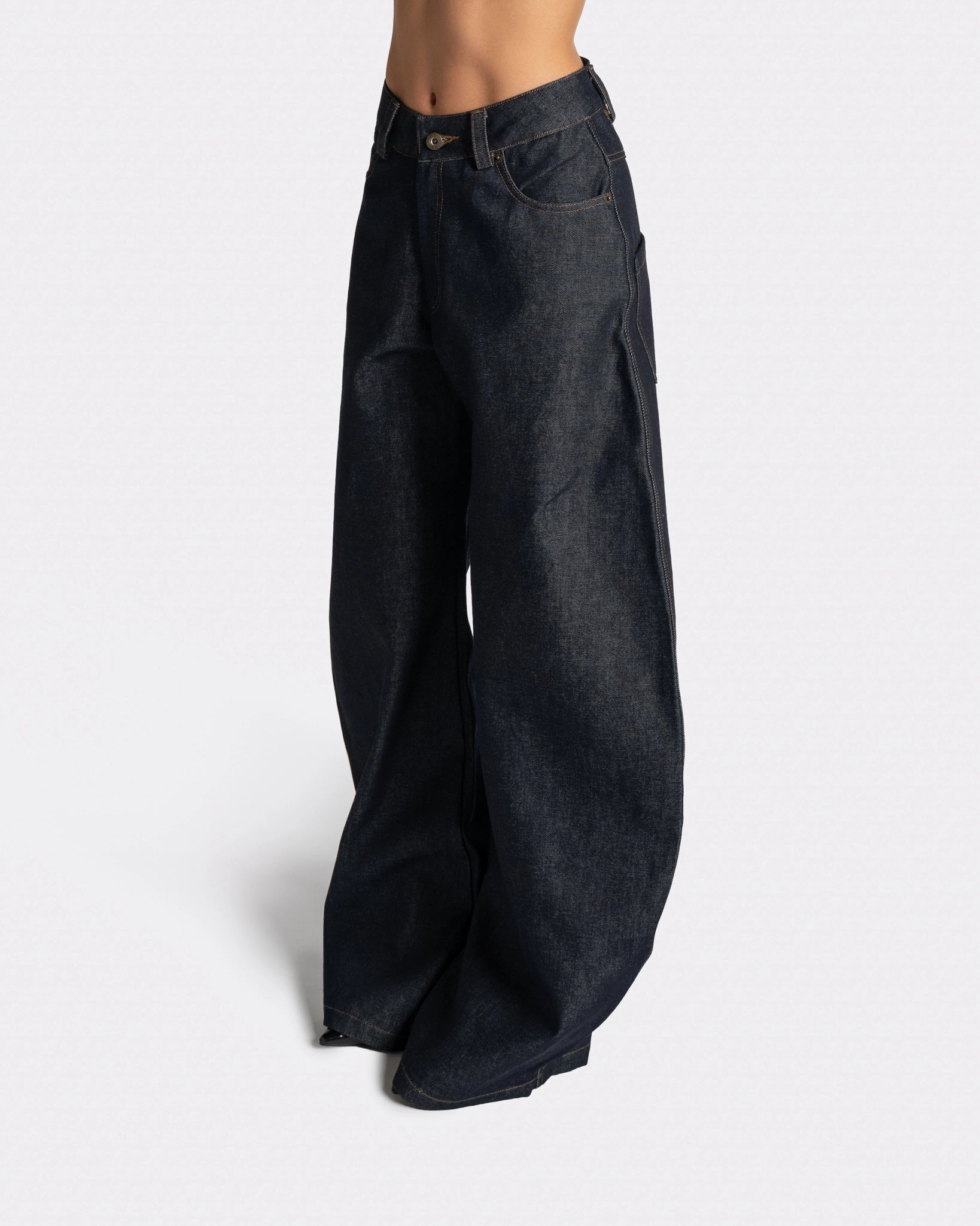 ROUND LEG / WIDE DENIM