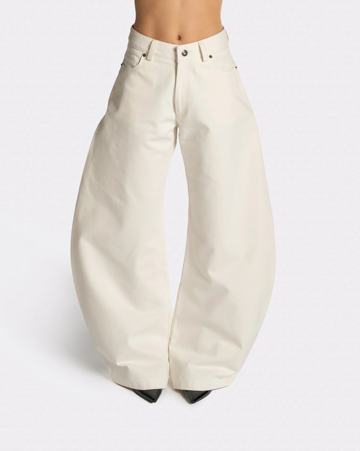 ROUND LEG / WIDE WHITE